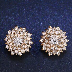 NEW Gorgeous white rhinestone cluster CLIP earrings